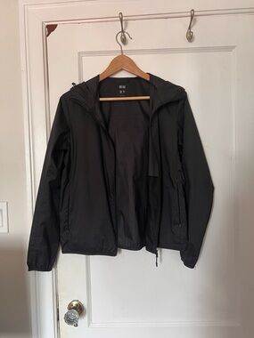 Uniqlo Black Hooded Windbreaker Jacket